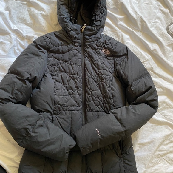 Northface Puffer jacket - Picture 3 of 8